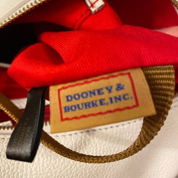 ❤️ Dooney & Bourke White Juliette Hobo NWT! - Picture 10 of 16